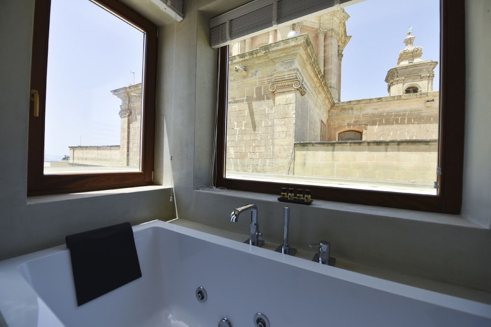 Quaint Boutique Hotel Nadur 72/77