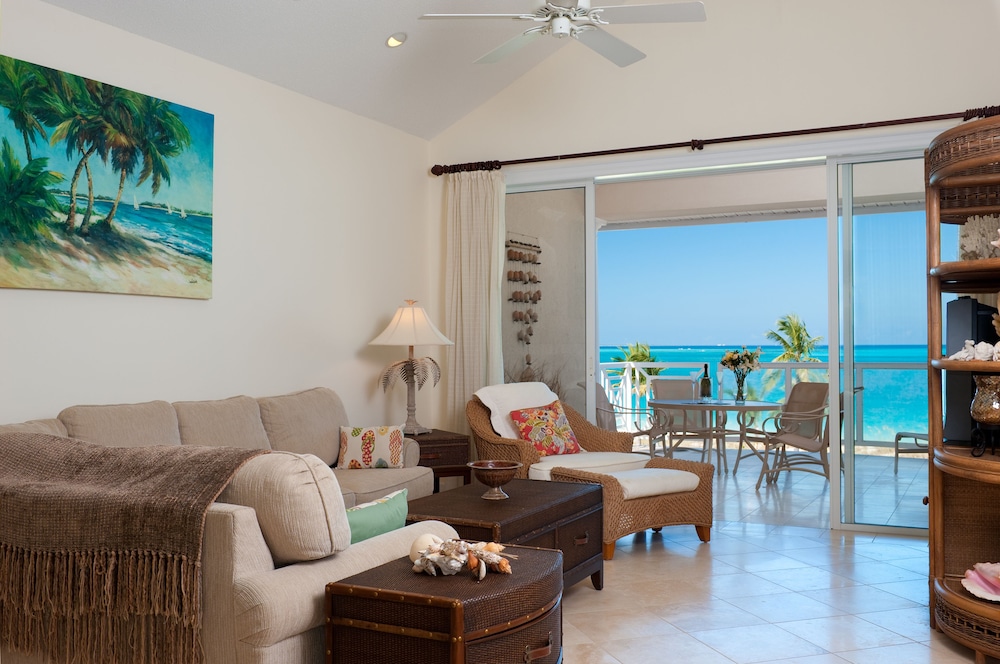 Grandview on Grace Bay 15/50