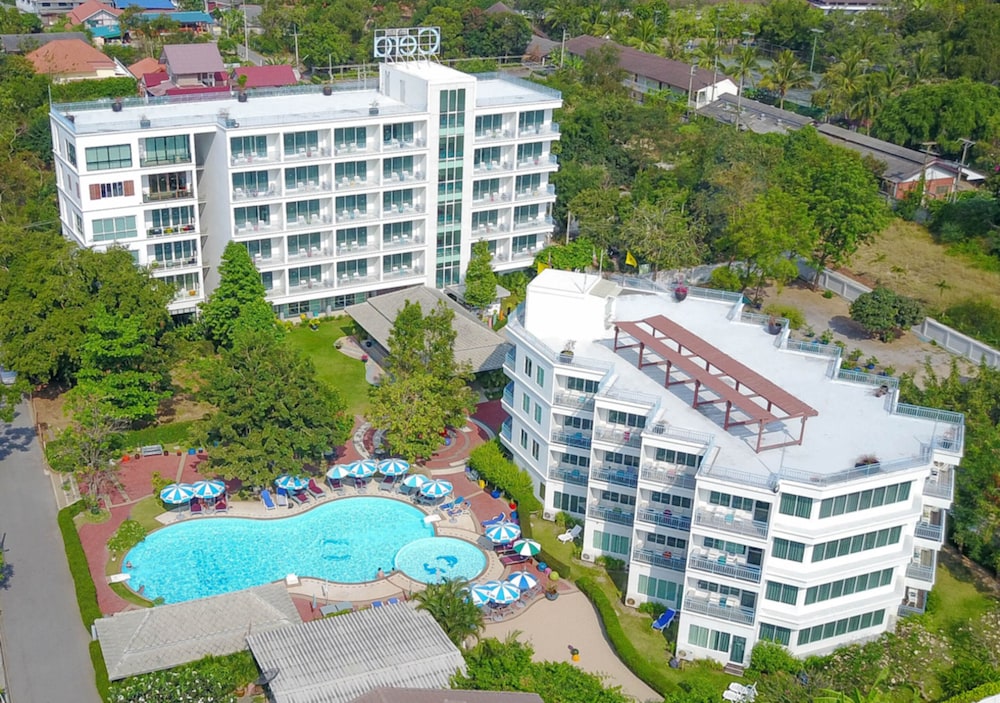Cera Resort Cha Am in Cha-am