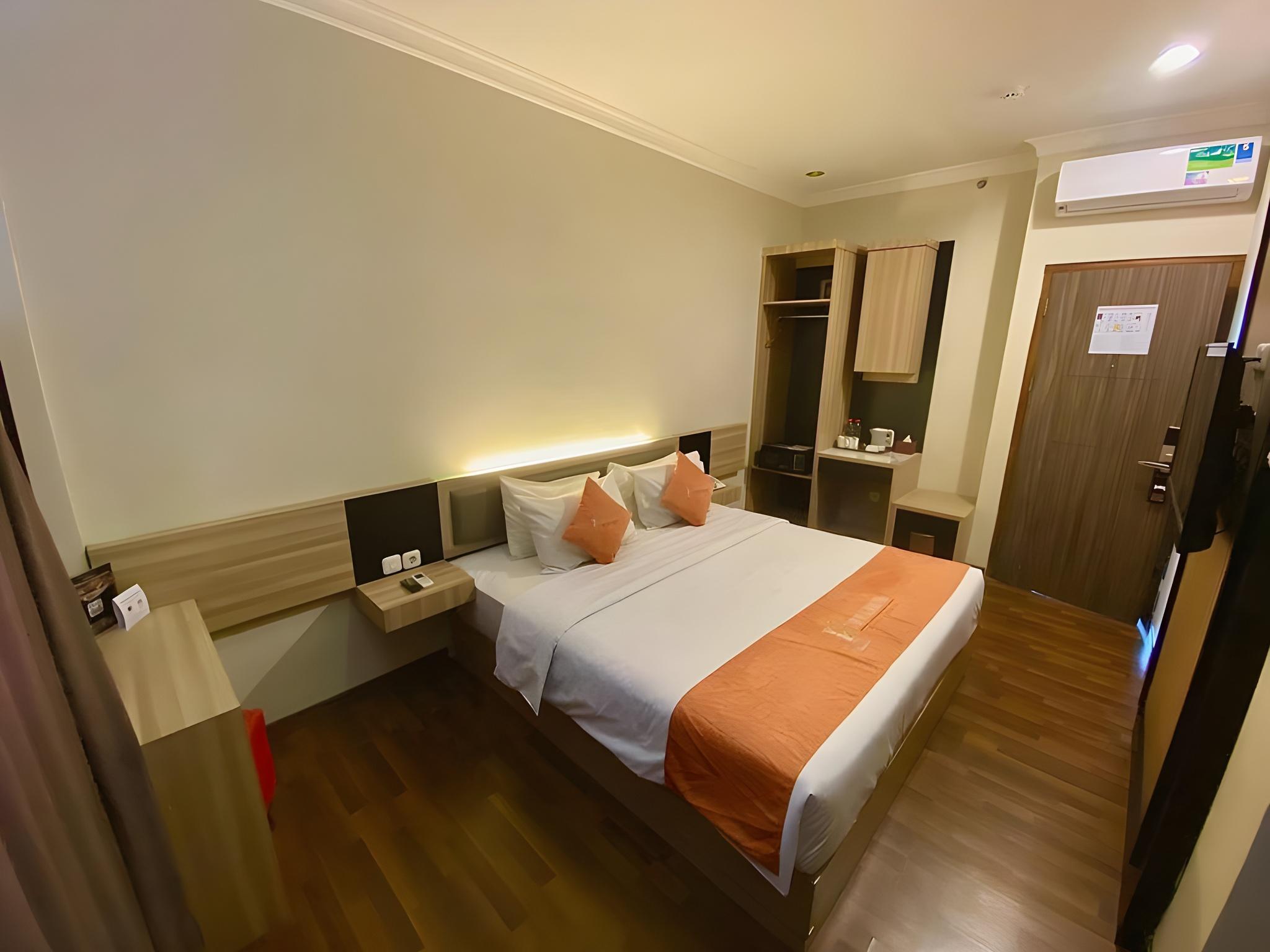 Business, Double Bed