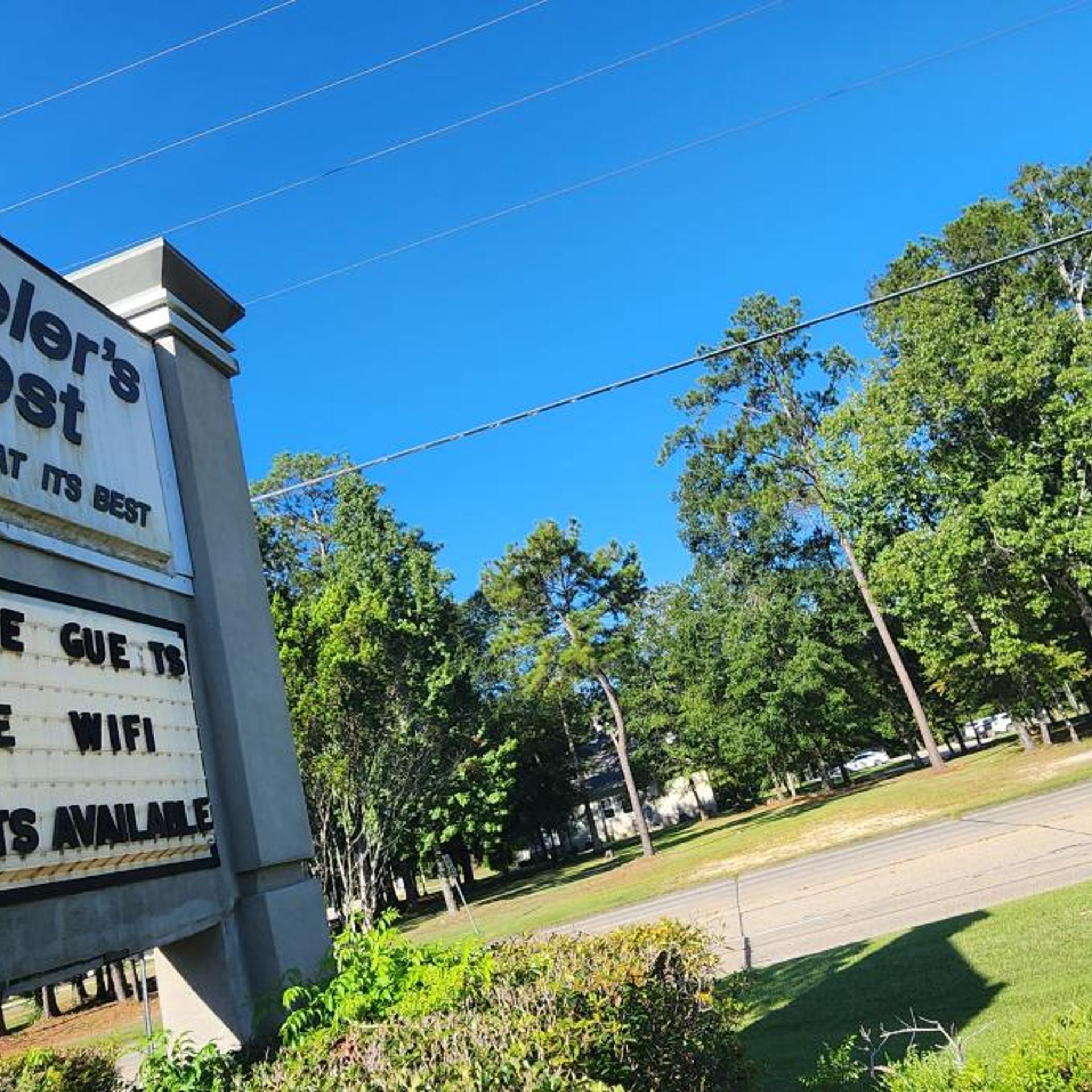 Travelers Rest Motel 17/21