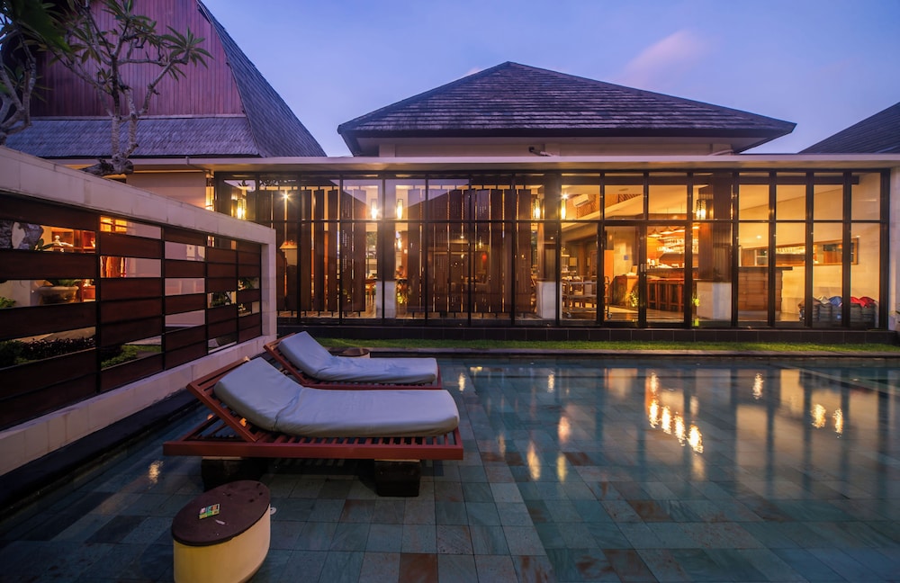 Gaing Mas Jimbaran Villas By Gaing Mas Group 11/80