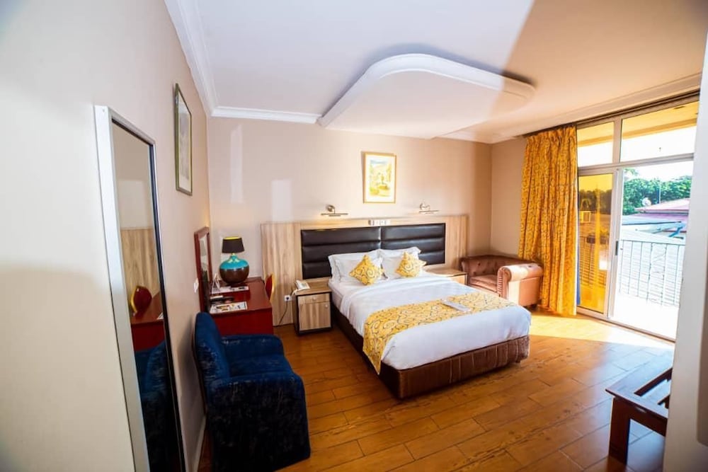 1 BEDROOM, LUXURY, DOUBLE BED, CITY VIEW, BALCONY