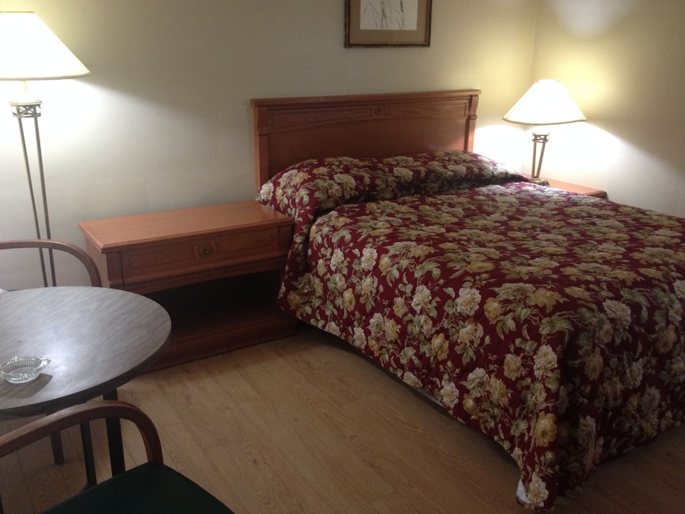 American Plaza Motel 17/31