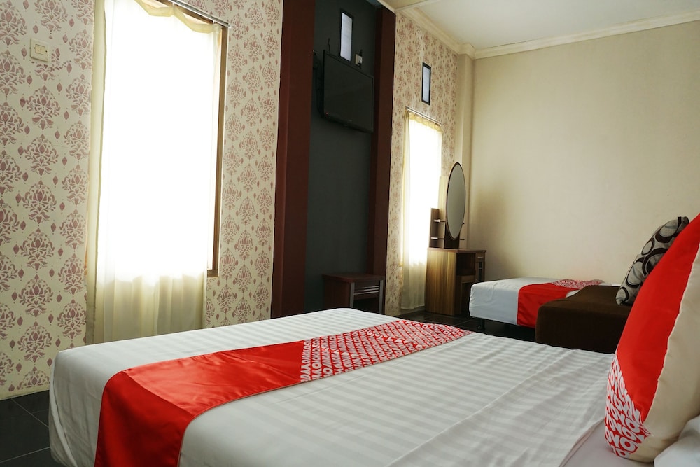 OYO 2860 The Castury Homestay Syariah 10/23