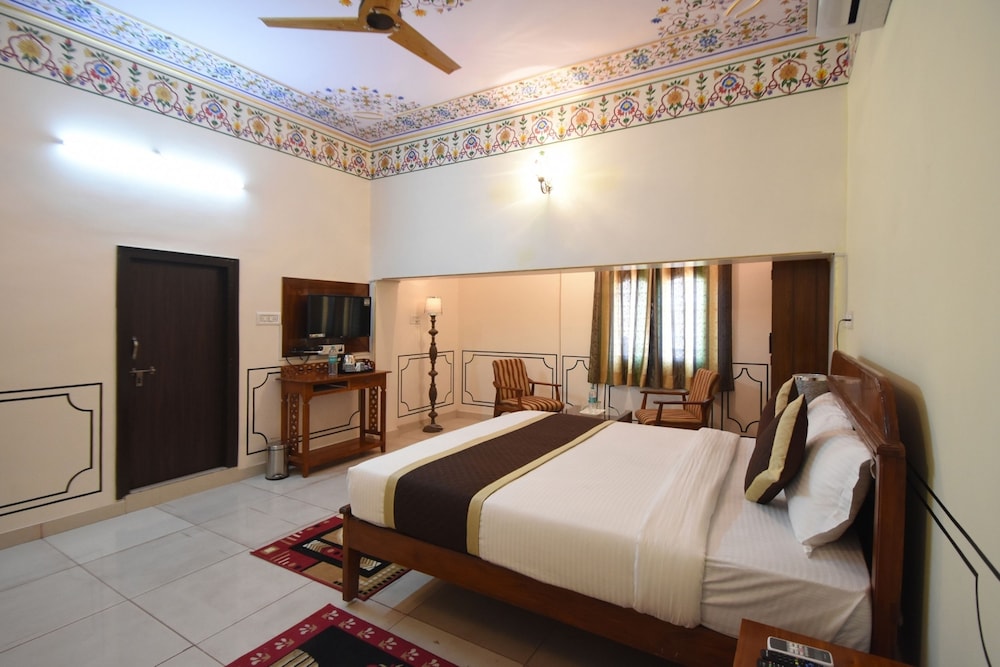 Virasat Mahal Heritage Hotel 20/33