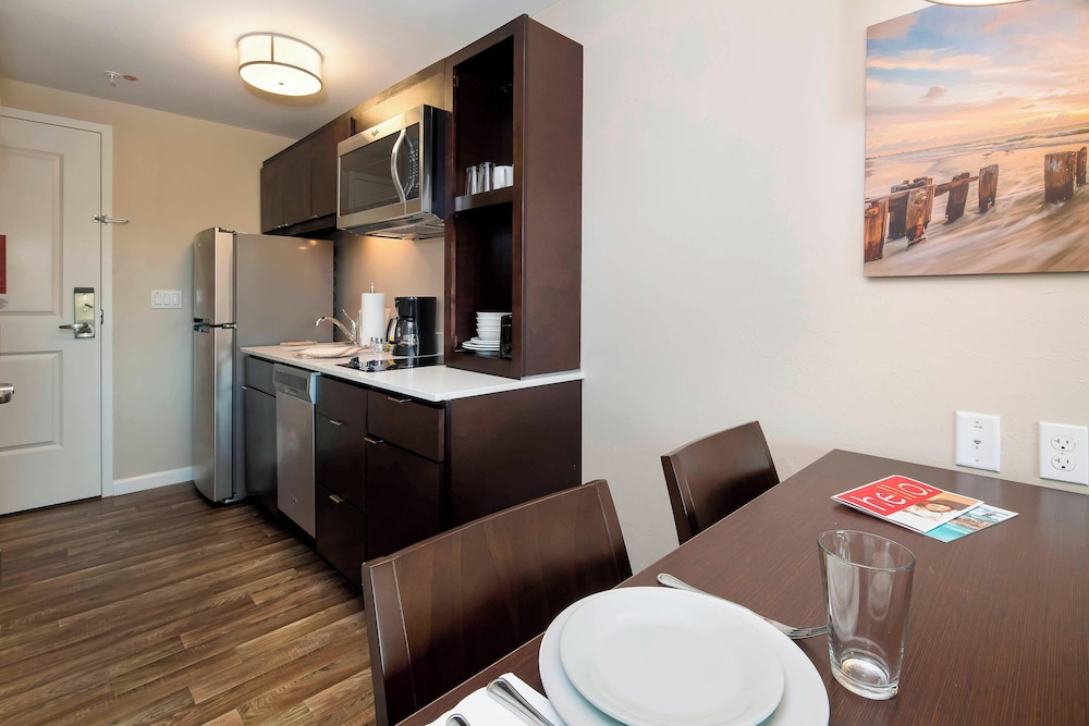 TOWNEPLACE SUITES BY MARRIOTT FORT MYERS ESTERO 38/50