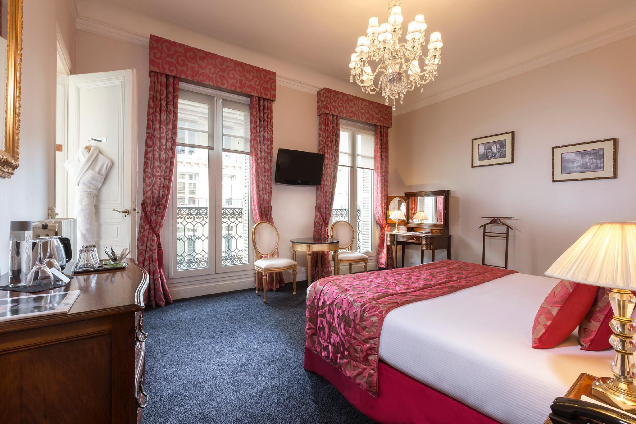 Deluxe, Convertible King Bed, Private Bathroom, Balcony