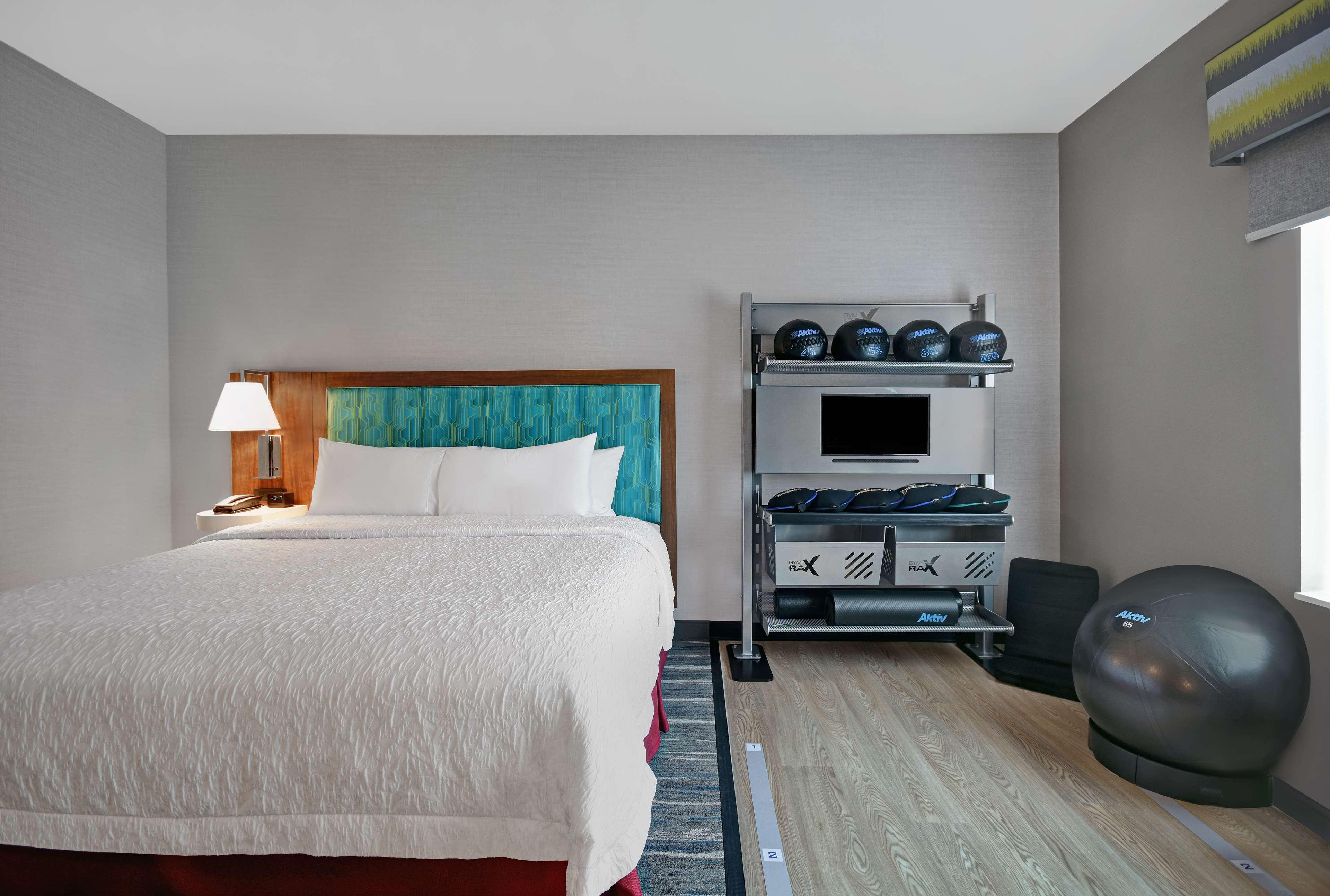 FITNESS, KING BED, ACCESSIBLE