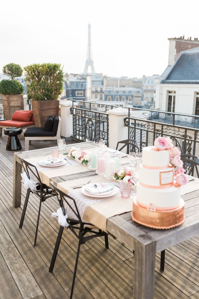 Hotel Marignan Champs Elysees 50/70