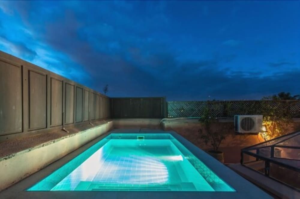 RIAD NASREEN 32/76