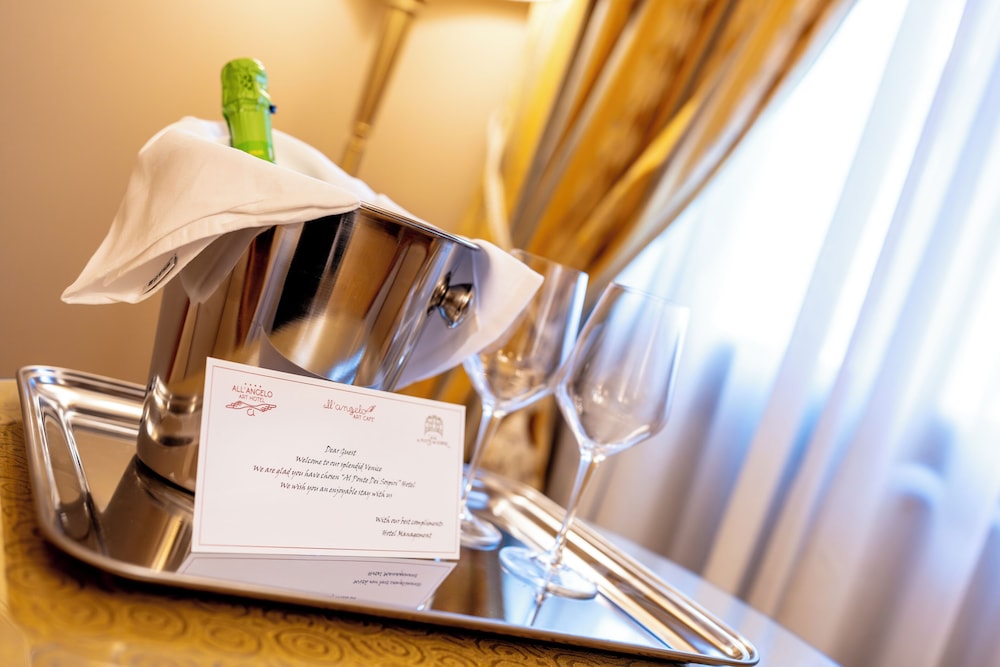 Al Ponte Dei Sospiri Junior Suites 29/50