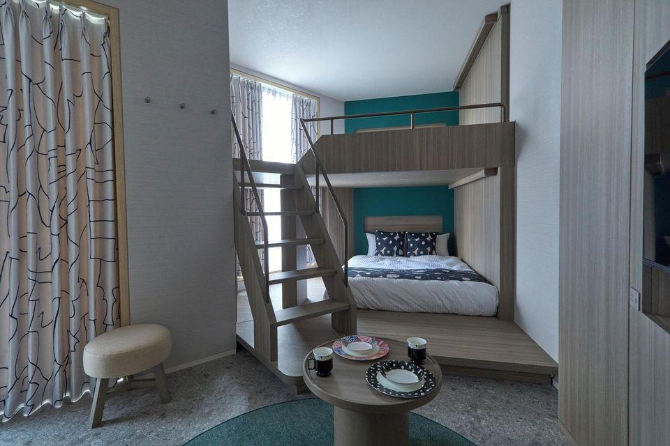 Bank, 2 Beds