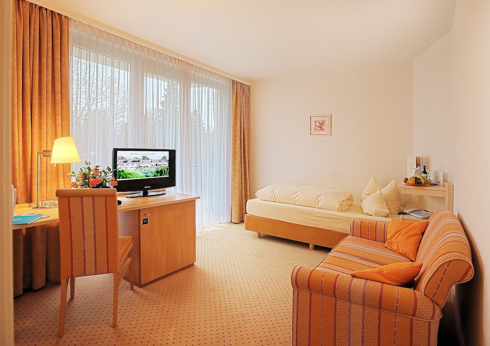 HOTEL SONNENGARTEN 29/60
