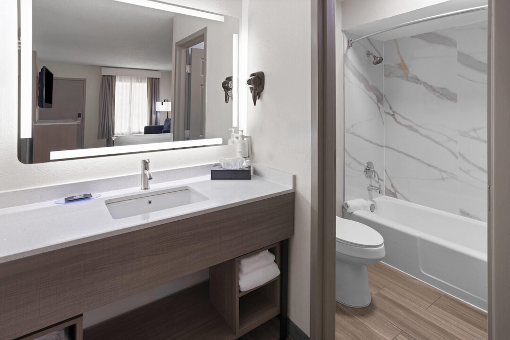 Baymont By Wyndham Fayetteville I-95 46/49
