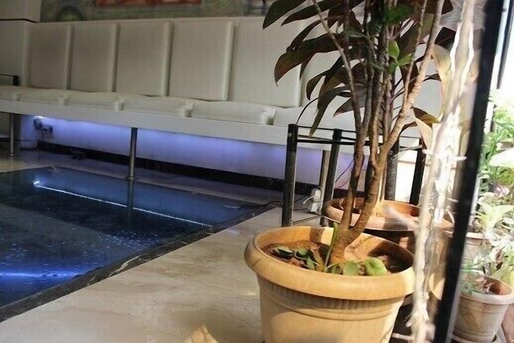 Fortune Hotel 29/39