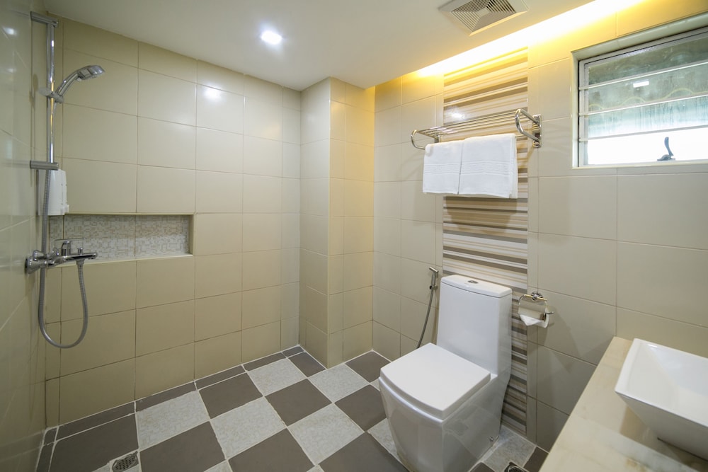 950 Condotel 15/58