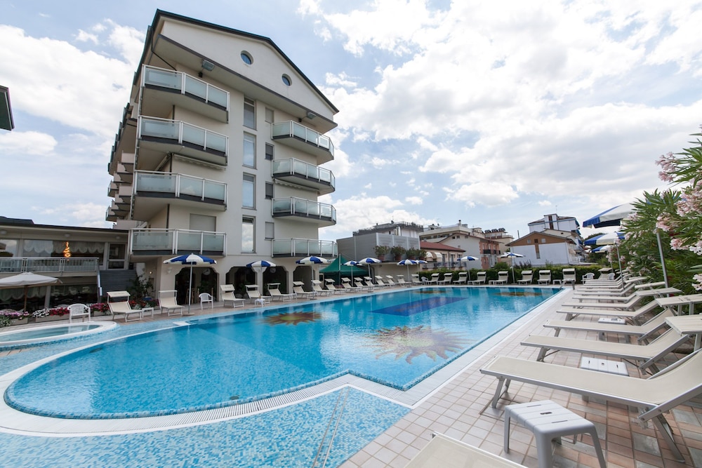 Hotel Universal 5/55