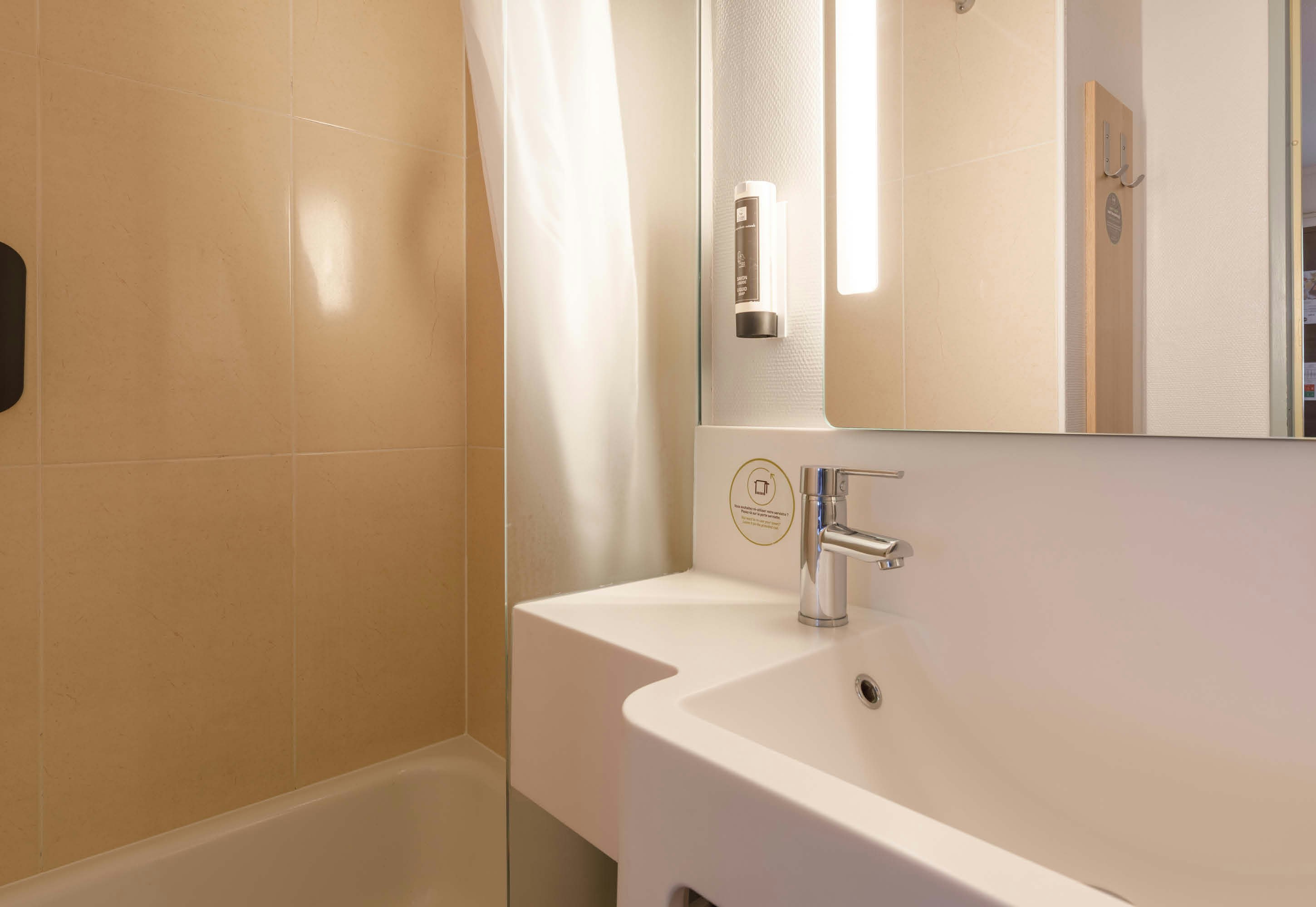 B&B HOTEL Moulins Toulon sur Allier 23/23