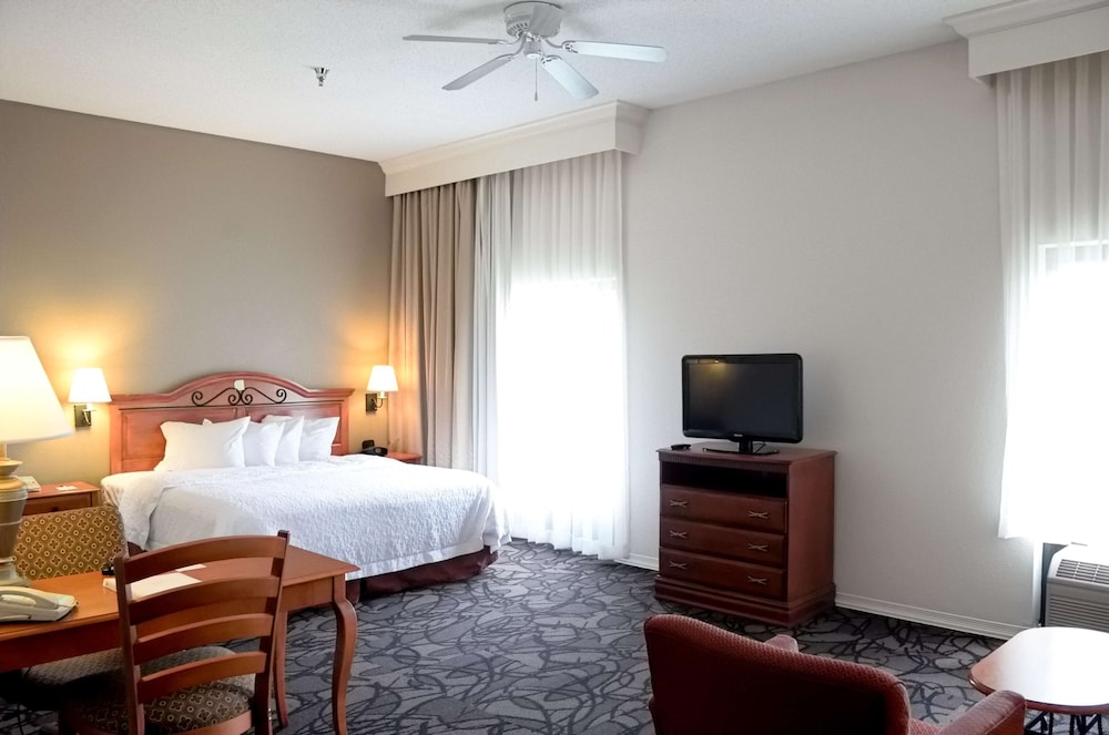 Hampton Inn & Suites Birmingham-Pelham (I-65) 11/48