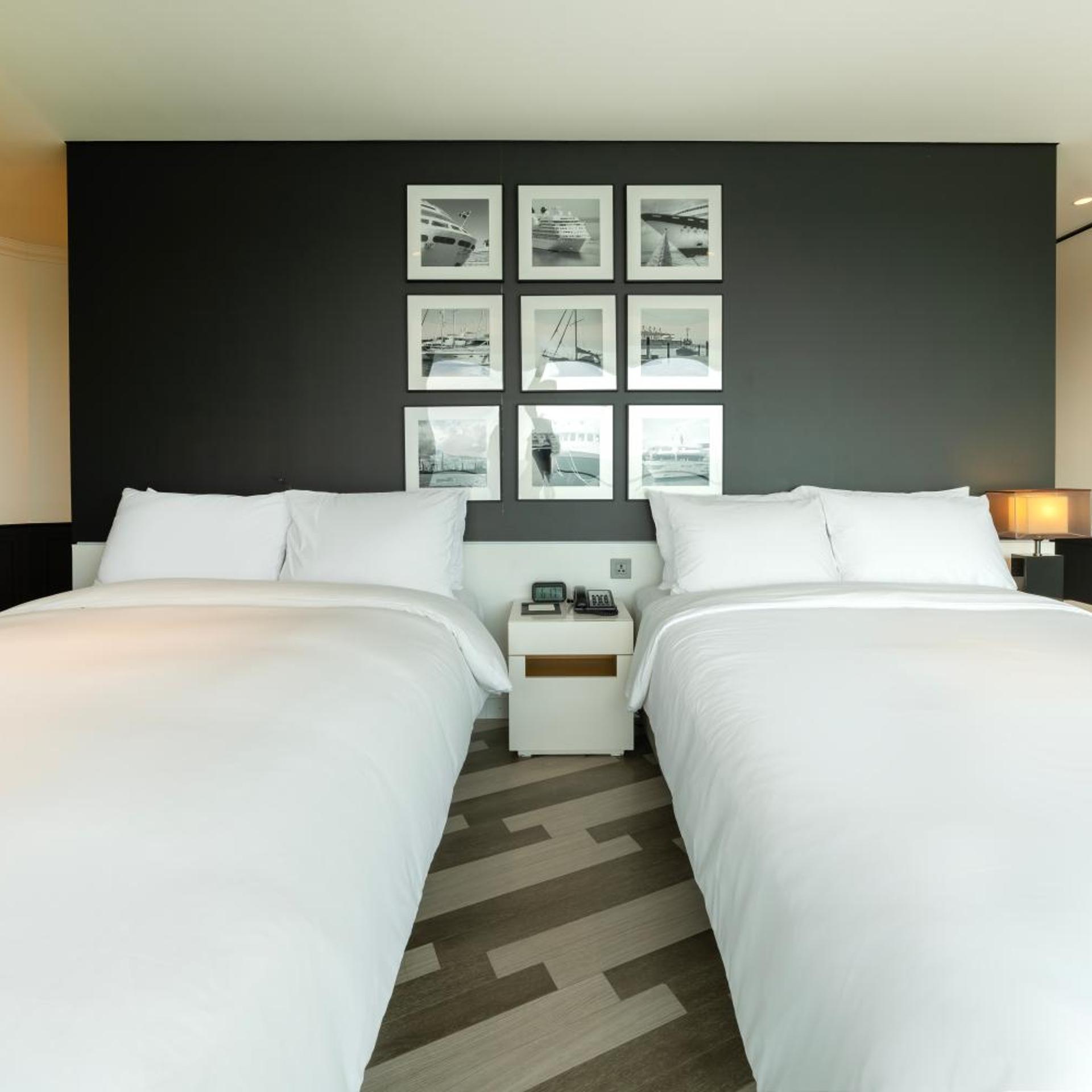 Marina, Suite, Quadruple, with Pool