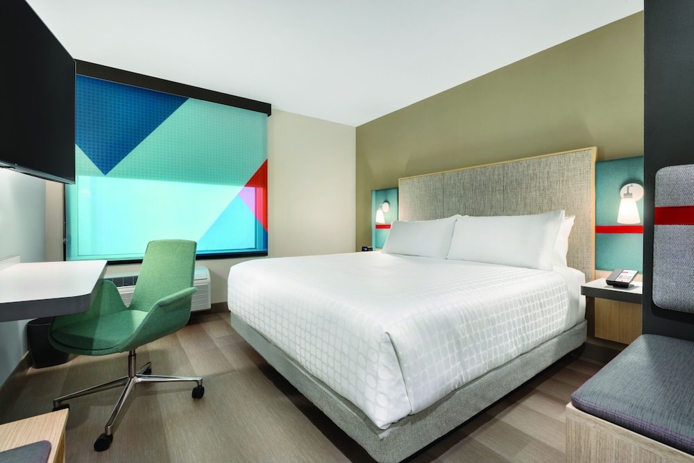 Avid Hotels Cedar Rapids South 4/47