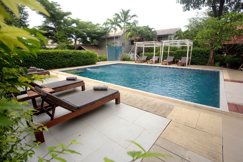 Tharaburi Resort Sukhothai 71/77