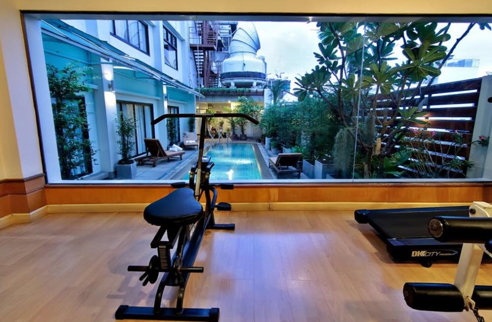 BOSSOTEL INN 22/34