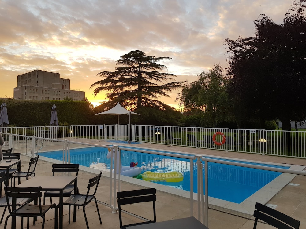 Hotel Novotel Caen Cote De Nacre 33/69