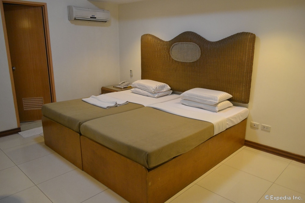 Cebuview Tourist Inn 12/27