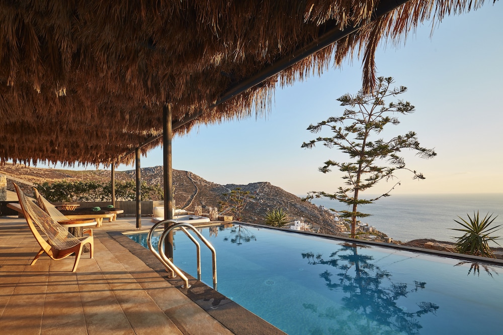 Myconian Utopia Relais & Chateaux 3/66