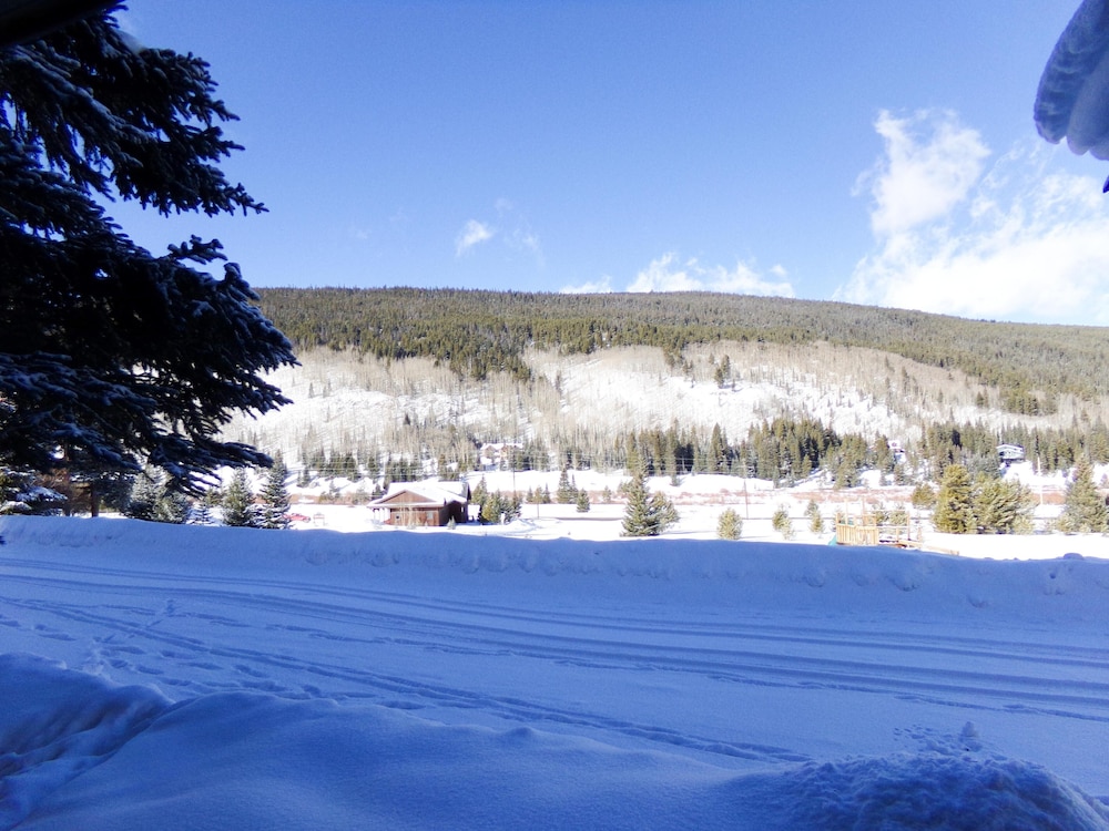 Blue River Condos 3 Bed 2 Bath 33/38