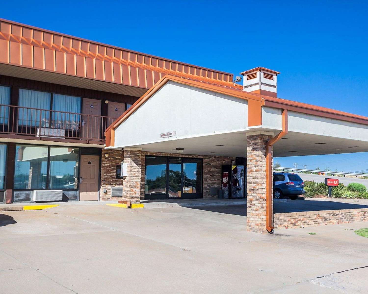 Econo Lodge Jefferson City 6/41