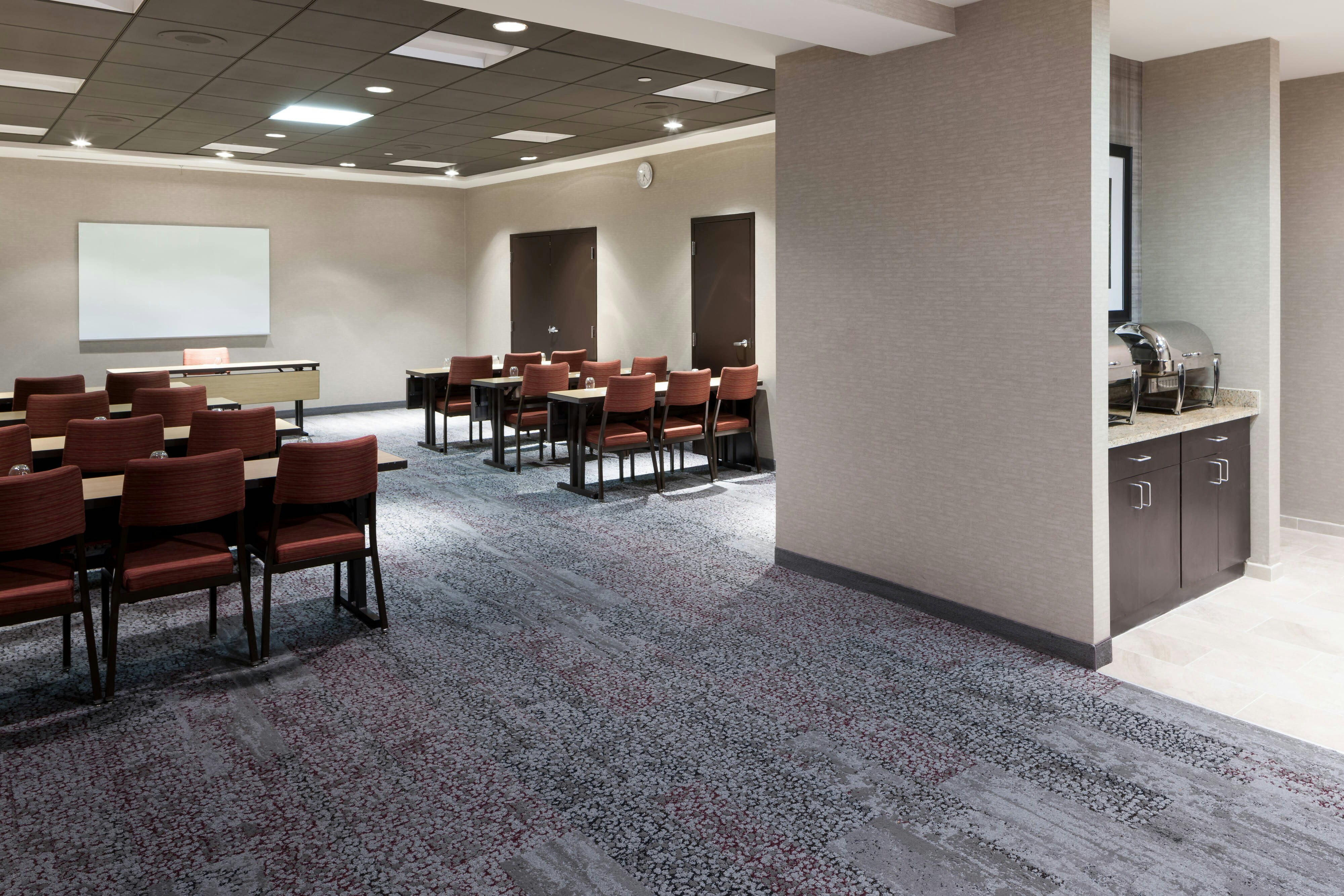 Courtyard By Marriott Alexandria Old Town Southwest 15/17