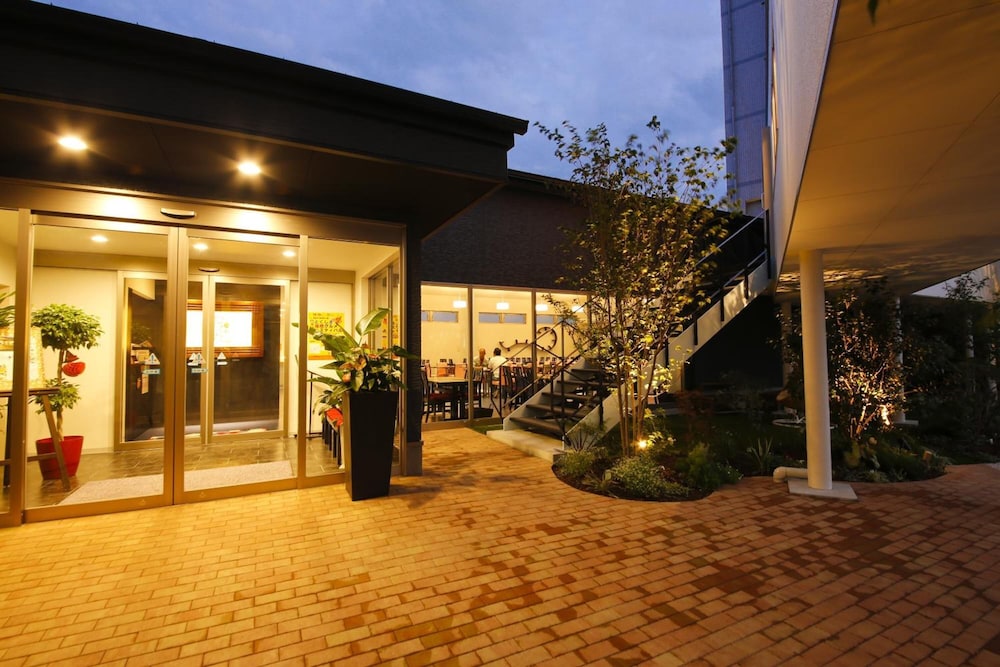 Hotel Sunshine Tokushima 61/63