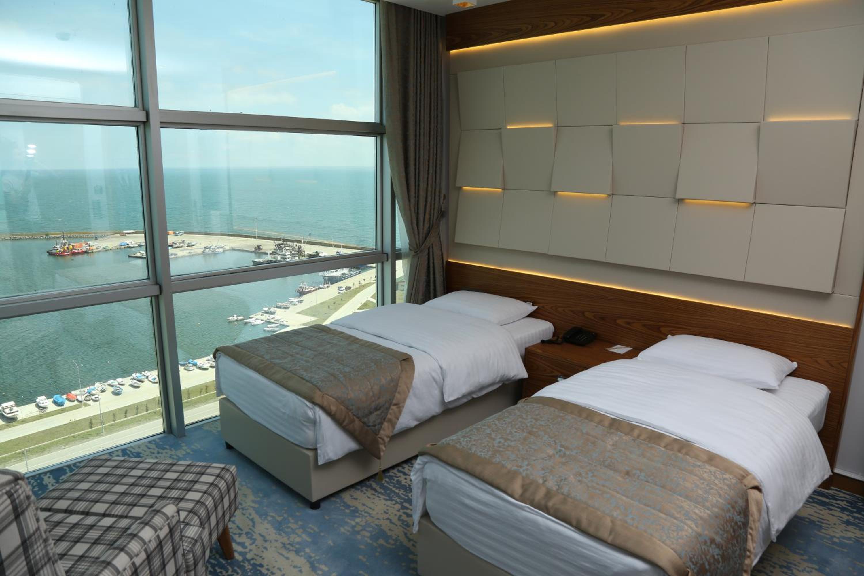 غرفة بسرير مزدوج أو سريرين منفصلين بإطلالة على البحر، Damla Panaroma Hotel 4/8