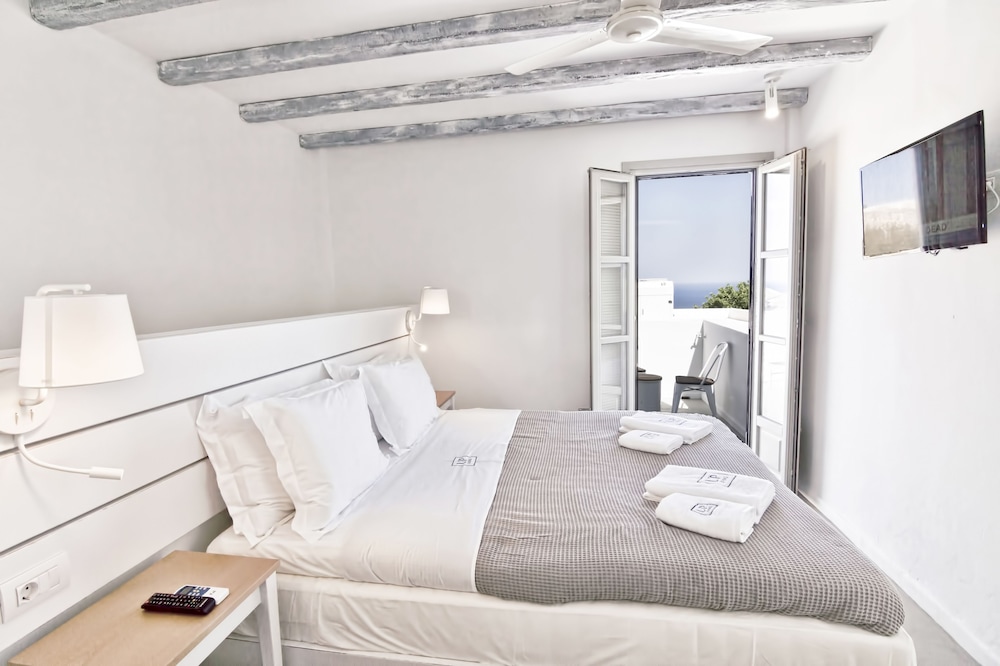 MAISONETTE, SUPERIOR, DOUBLE BED, CASTLE VIEW, BALCONY