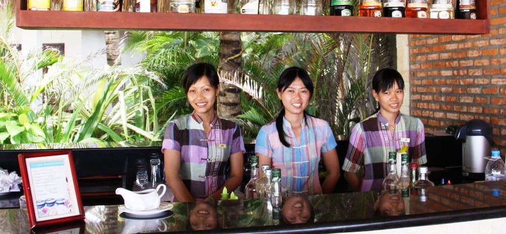 Cham Villas Boutique Luxury Resort 6/50