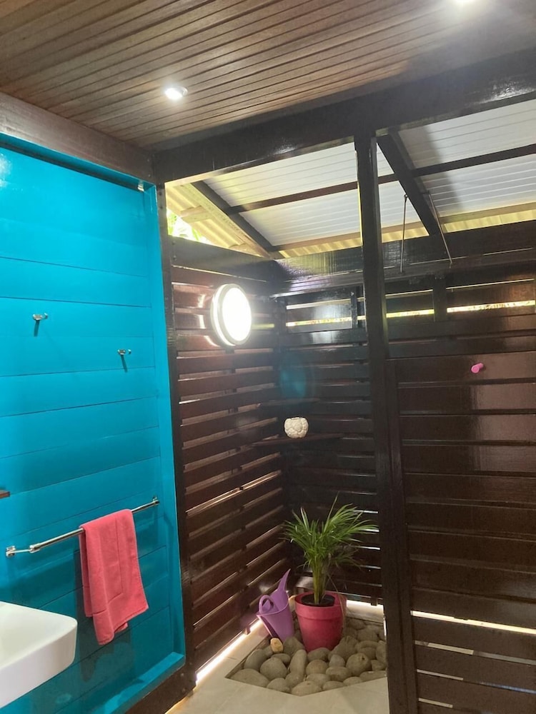 Piton Bungalows 24/50