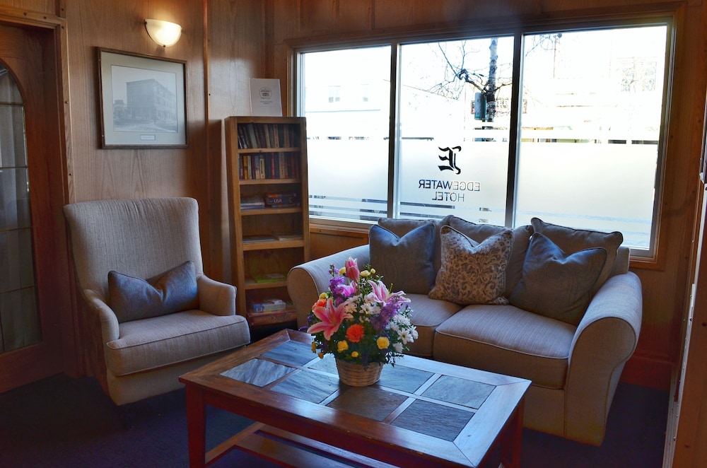 Edgewater Hotel 35/66