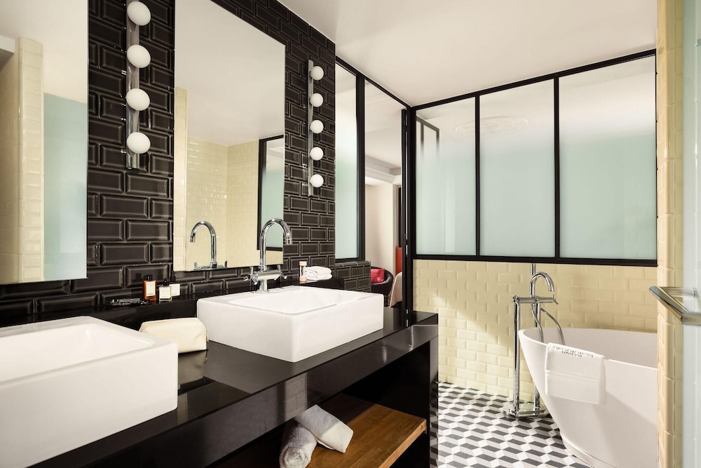 Junior Suite Eiffel View، Terrass Hotel 6/6