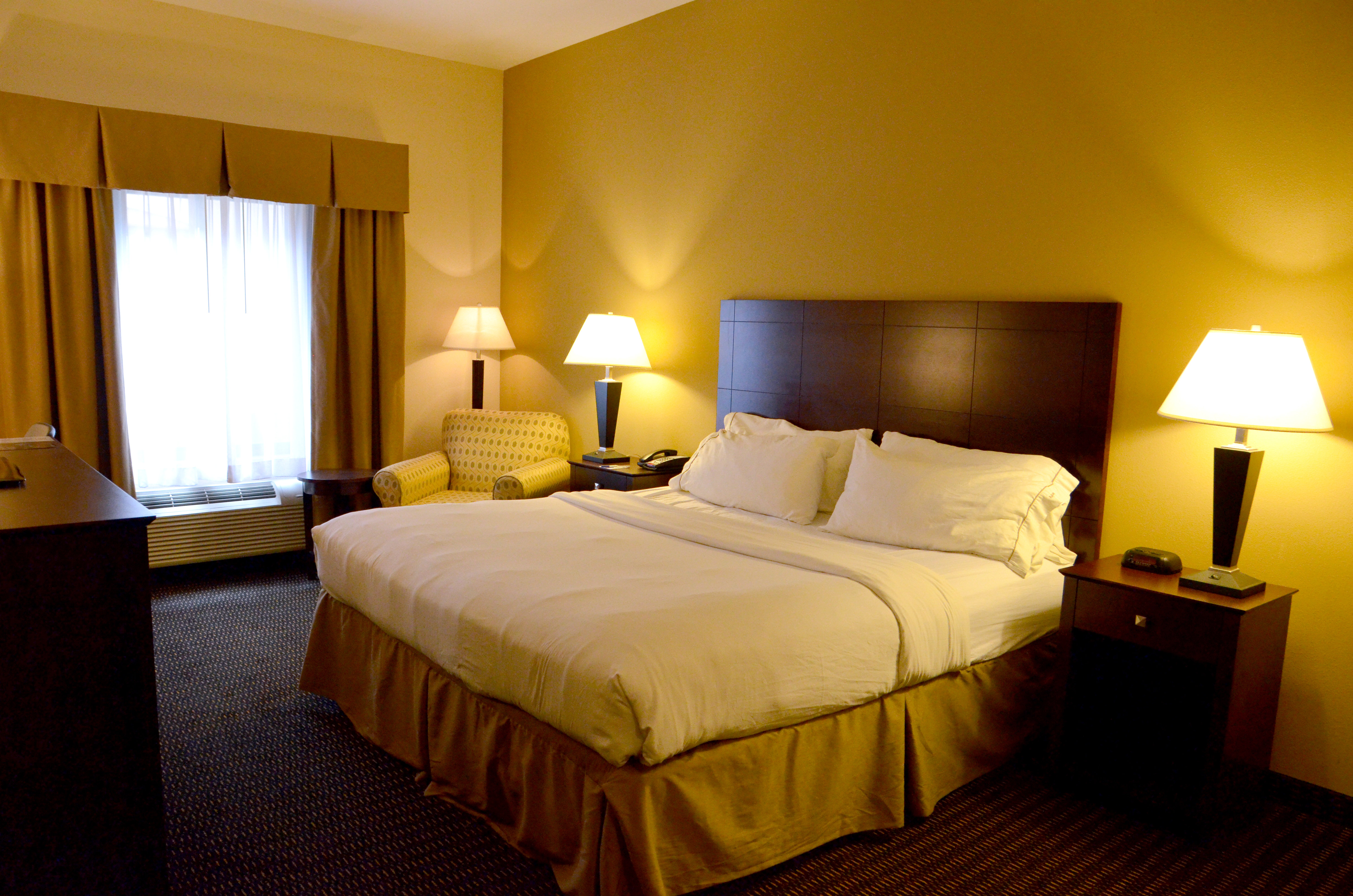 Leisure, King Bed