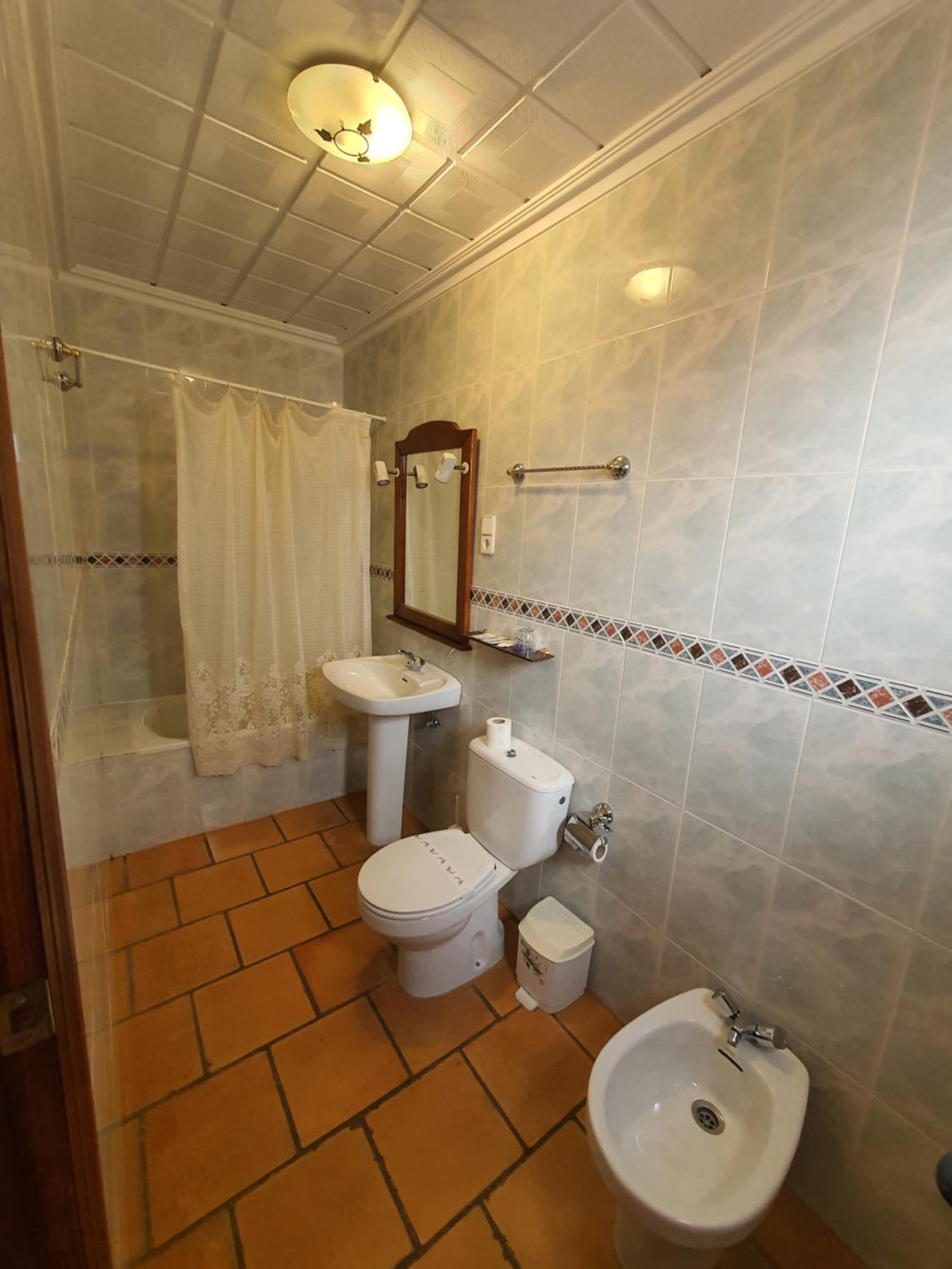 Hostal Venta Tomas 27/28
