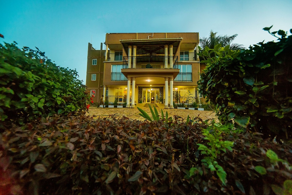 Hotel Royal Nest 6/50