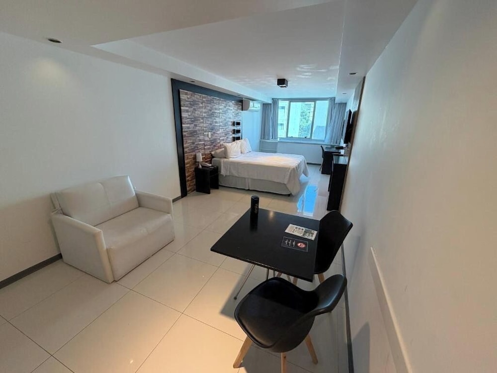 Gema Luxury Suites 52/68
