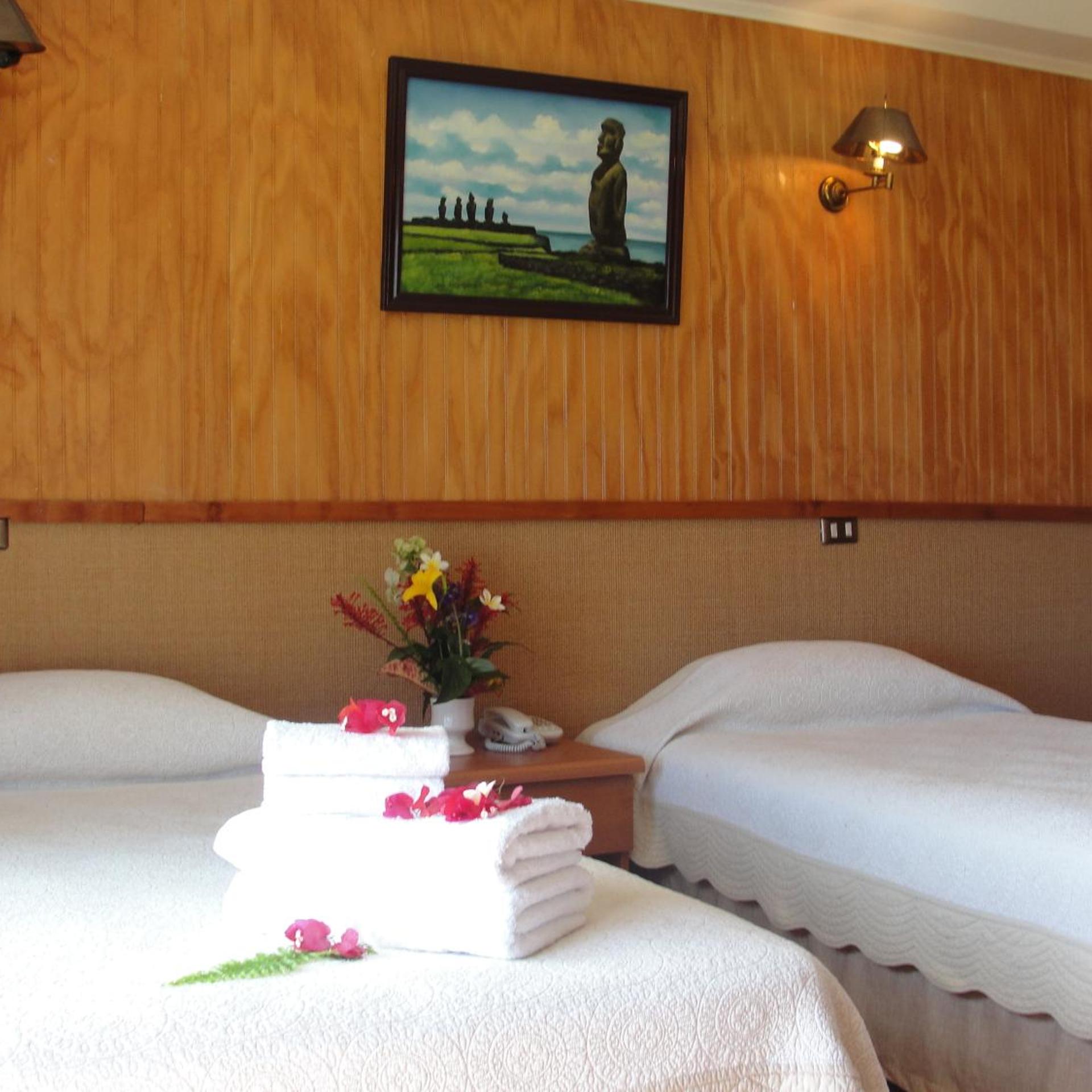 IORANA HOTEL 7/34