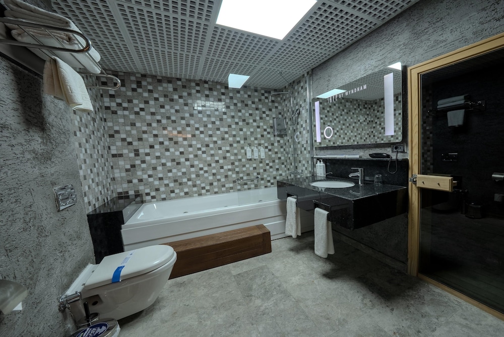 جناح بسرير كينج للمدخنين، Tryp By Wyndham Istanbul Sancaktepe 10/10