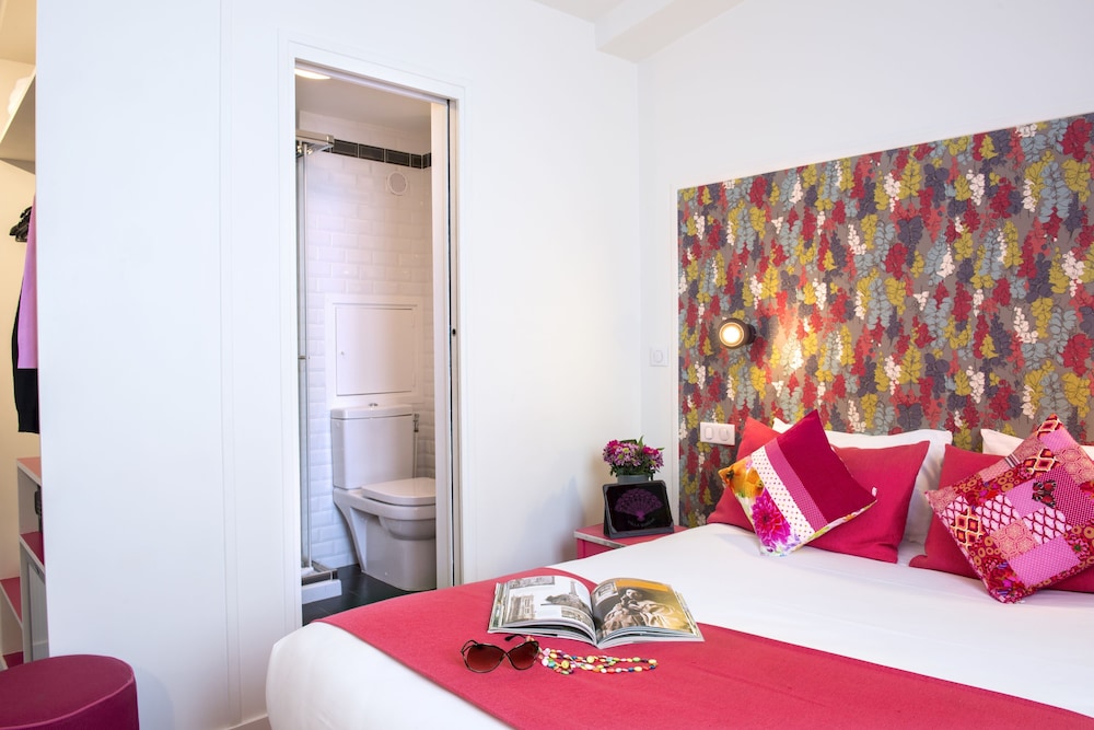 COMFORT, DOUBLE BED