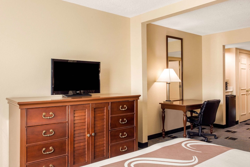 Quality Inn & Suites North Myrtle Beach 53/61