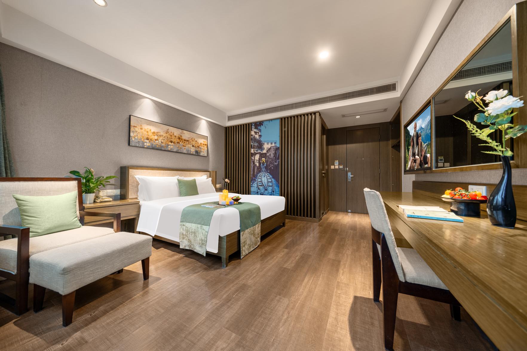 Rezen Kingtown Hotel (Chongqing Xinpaifang) 12/26